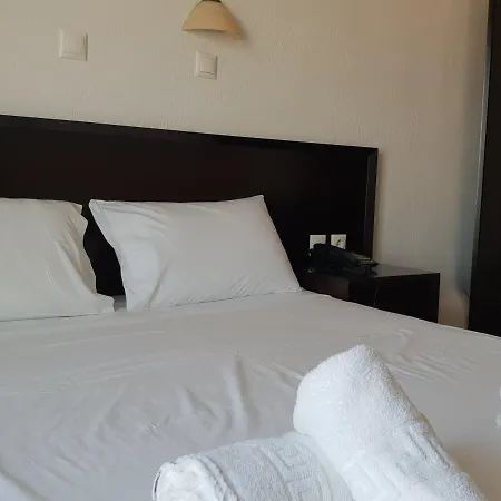 Captain's Rocks Chrisi Akti (Paros)