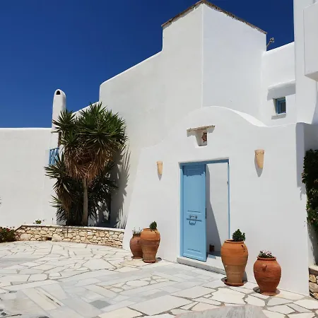 Captain's Rocks Chrisi Akti (Paros)