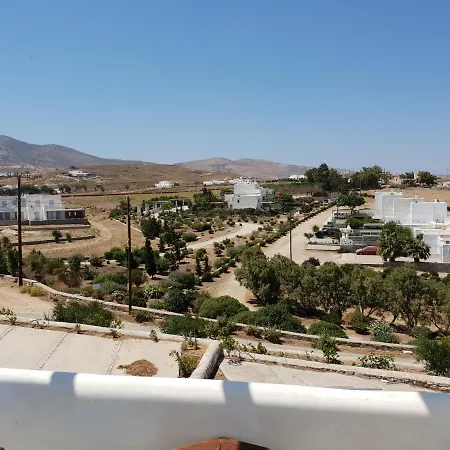 Captain's Rocks Chrisi Akti (Paros)