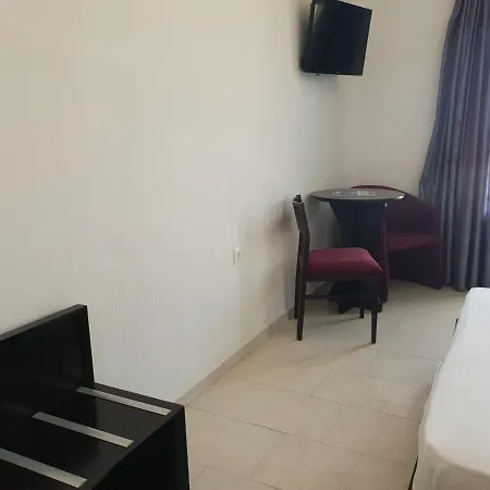 Captain's Rocks Hotell 3*