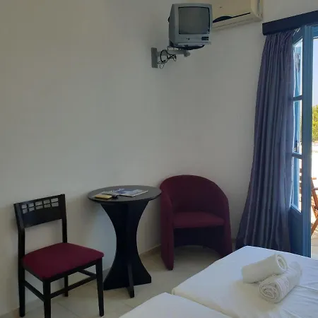Hotell Captain's Rocks Chrisi Akti (Paros)