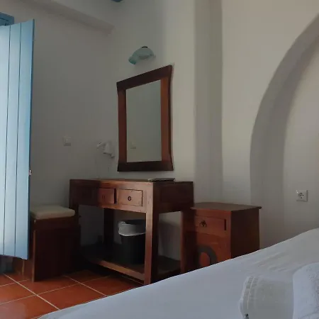 Captain's Rocks Hotell