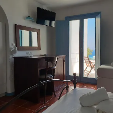 Captain's Rocks Hotell