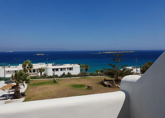 Captain's Rocks Chrisi Akti (Paros)