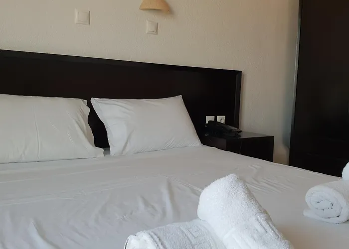 Captain's Rocks Chrisi Akti (Paros)