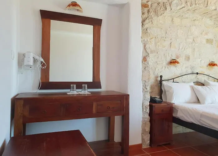 酒店 Captain's Rocks 3*