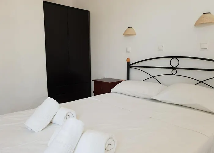 Captain's Rocks Hotel