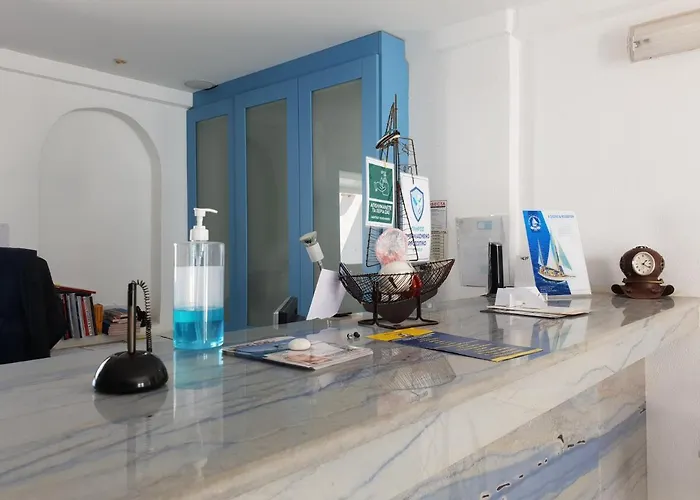 酒店 Captain's Rocks 3*